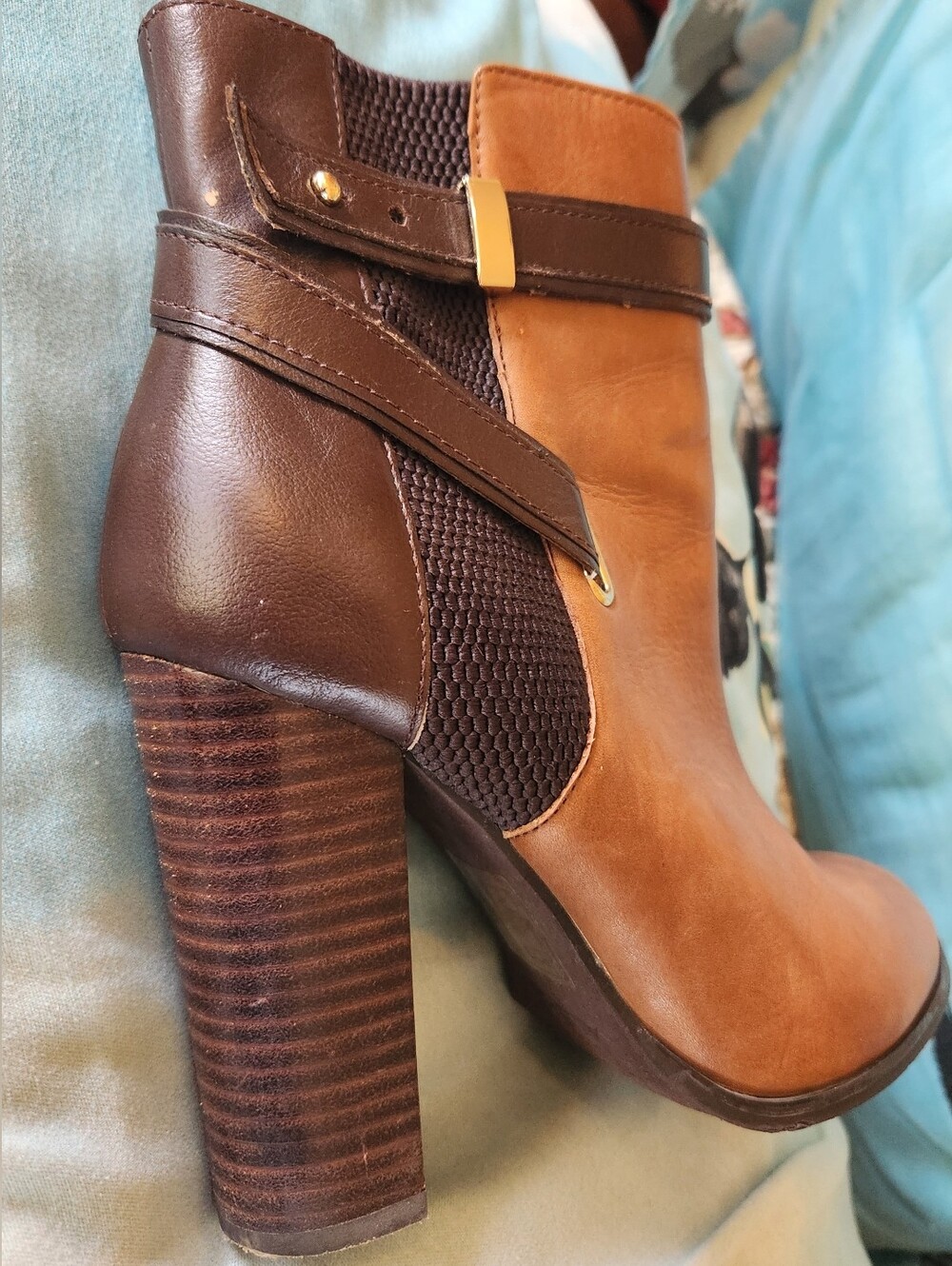 ALDO Zip LEATHER STRAP Two Tone Brown Block 4" Heel Ankle Gold buckle Boot GUC 7